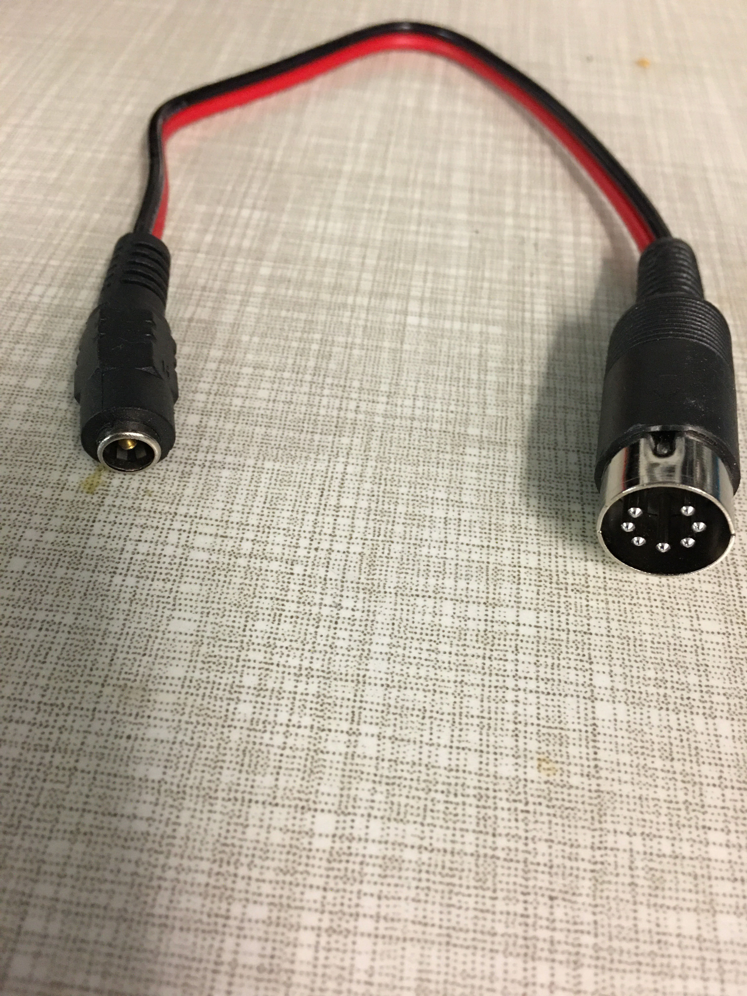 Adapterkabel.jpeg Adapterkabel.jpeg